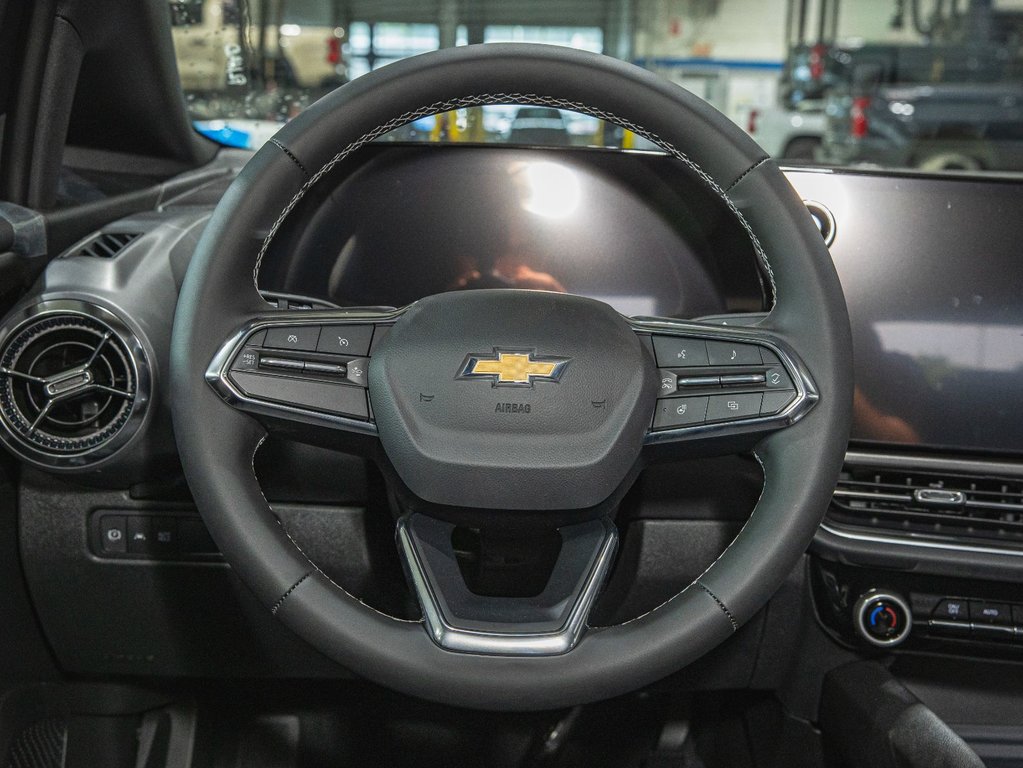 2025 Chevrolet Equinox EV in St-Jérôme, Quebec - 13 - w1024h768px