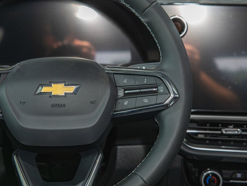 2025 Chevrolet Equinox EV in St-Jérôme, Quebec - 16 - w1024h768px