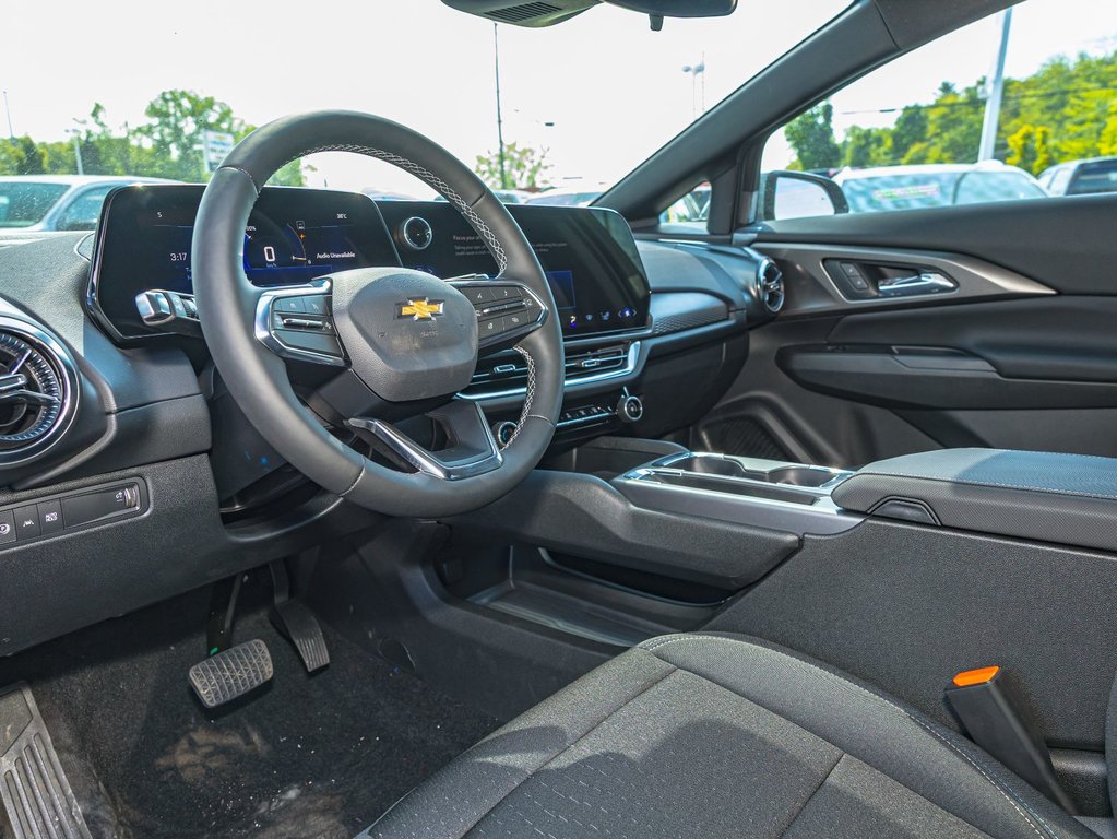 2025 Chevrolet Equinox EV in St-Jérôme, Quebec - 12 - w1024h768px