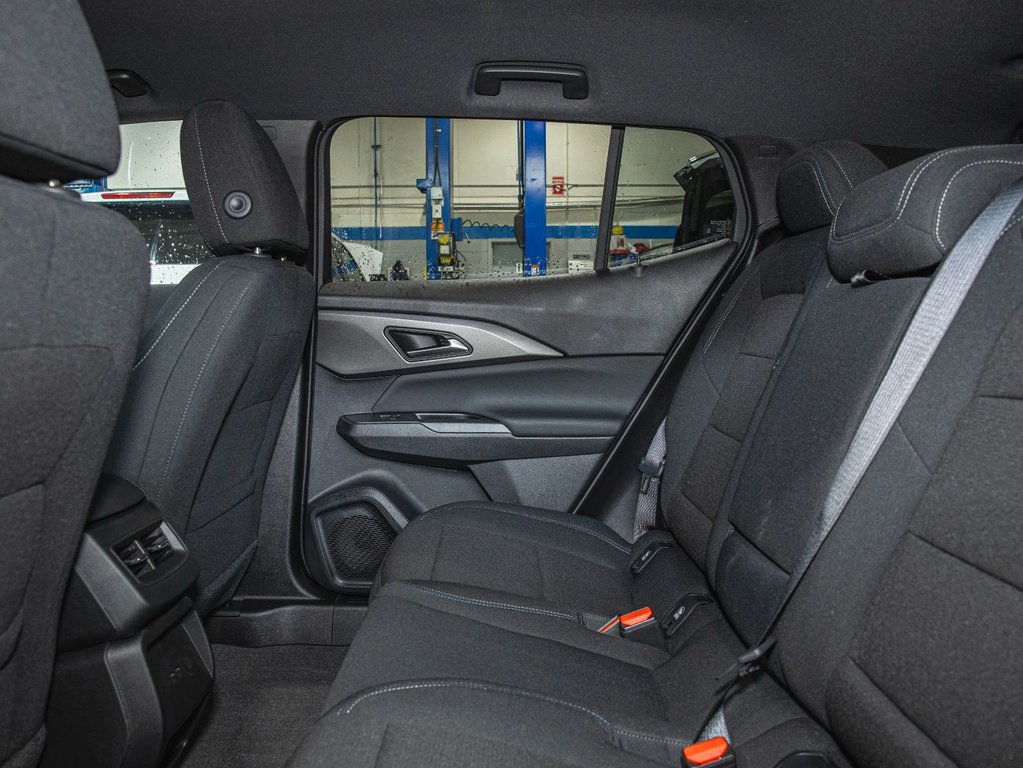 Chevrolet Equinox EV  2025 à St-Jérôme, Québec - 27 - w1024h768px