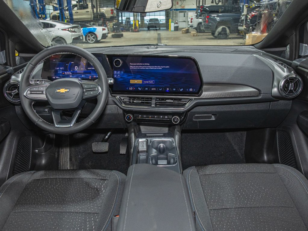 2025 Chevrolet Equinox EV in St-Jérôme, Quebec - 4 - w1024h768px