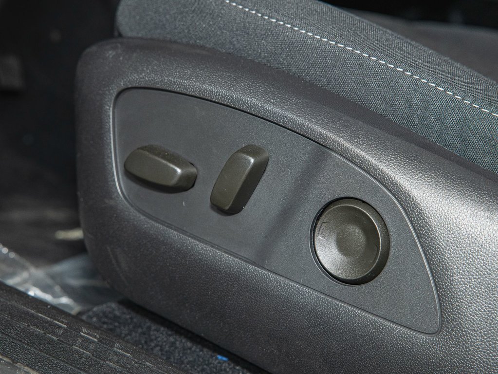 Chevrolet Equinox EV  2025 à St-Jérôme, Québec - 24 - w1024h768px