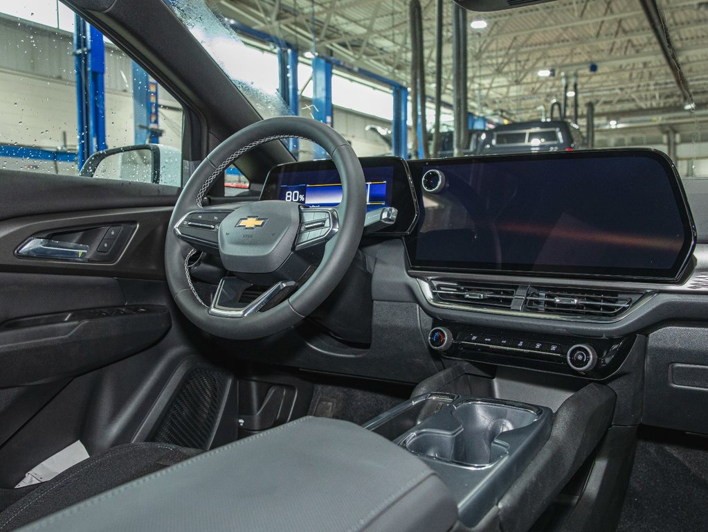 Chevrolet Equinox EV  2025 à St-Jérôme, Québec - 26 - w1024h768px