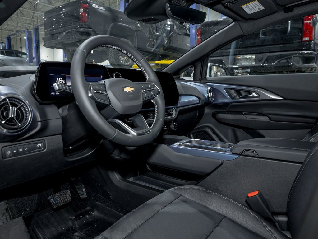 2025 Chevrolet Equinox EV in St-Jérôme, Quebec - 12 - w1024h768px