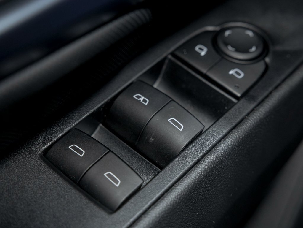 2025 Chevrolet Equinox EV in St-Jérôme, Quebec - 24 - w1024h768px