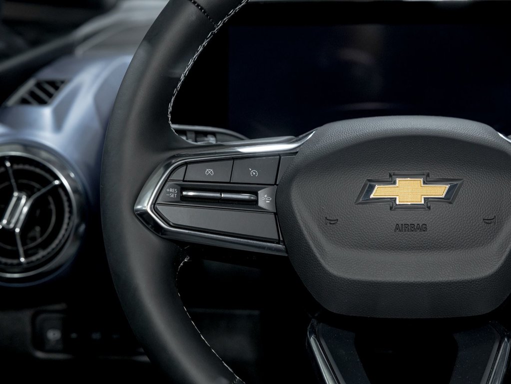 2025 Chevrolet Equinox EV in St-Jérôme, Quebec - 15 - w1024h768px