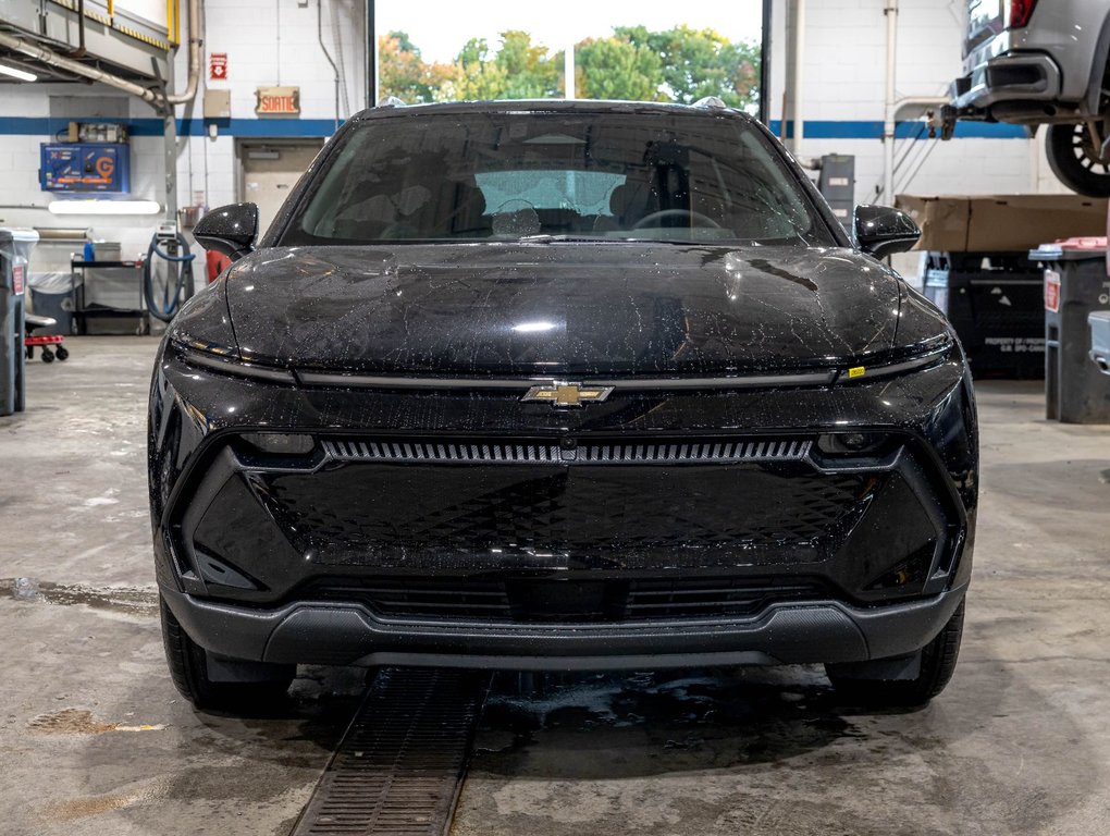 Chevrolet Equinox EV  2026 à St-Jérôme, Québec - 2 - w1024h768px