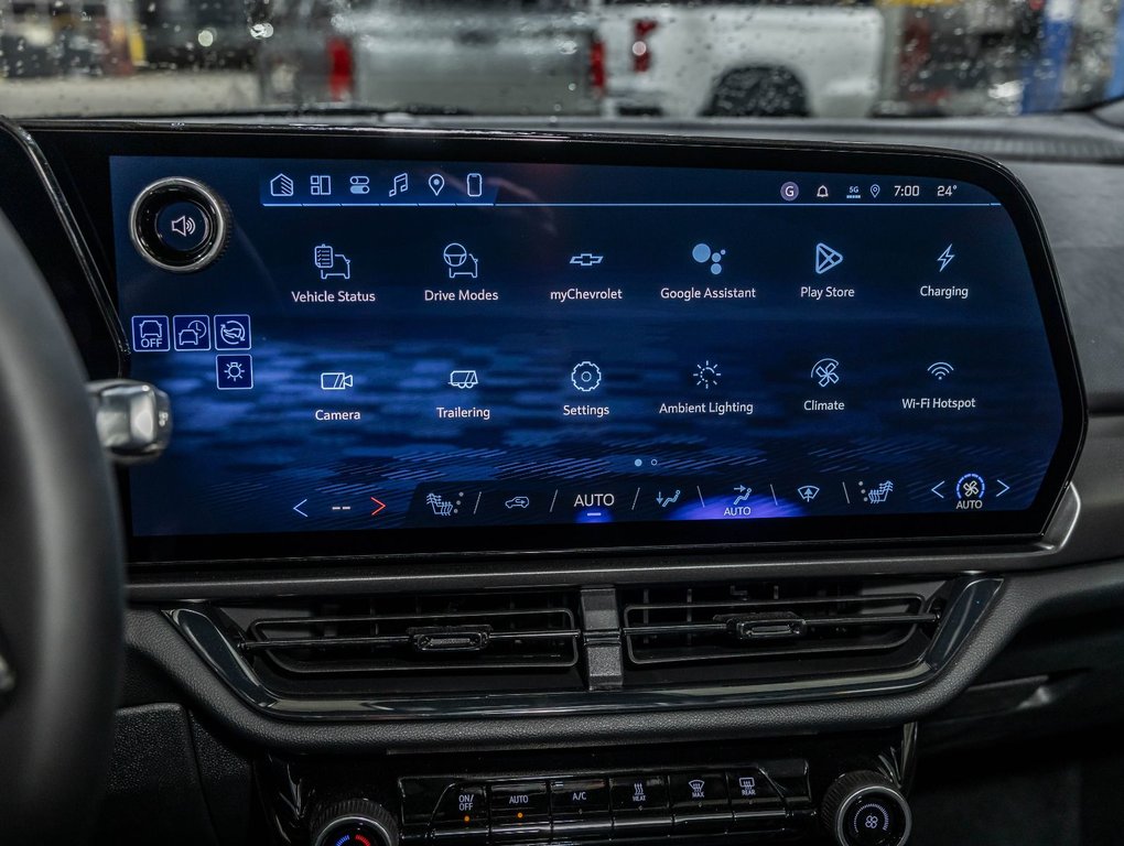 Chevrolet Equinox EV  2026 à St-Jérôme, Québec - 18 - w1024h768px