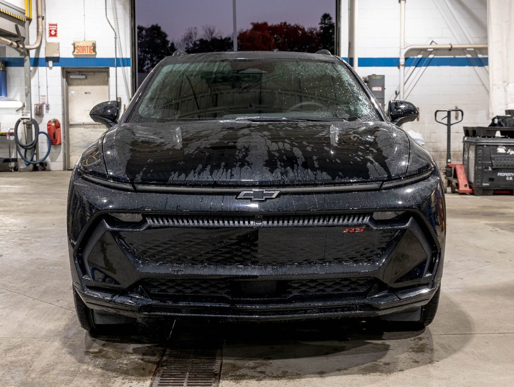 Chevrolet Equinox EV  2026 à St-Jérôme, Québec - 2 - w1024h768px