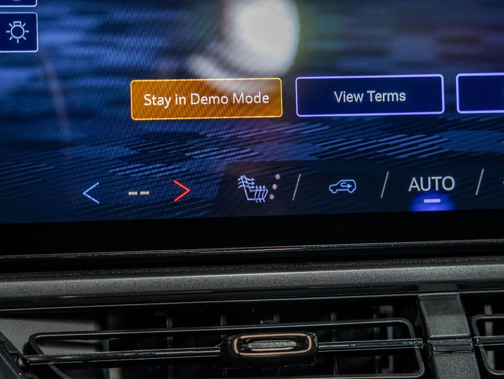 Chevrolet Equinox EV  2026 à St-Jérôme, Québec - 22 - w1024h768px