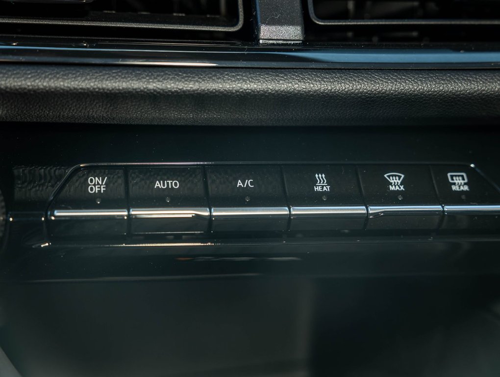 2026 Chevrolet Equinox EV in St-Jérôme, Quebec - 23 - w1024h768px