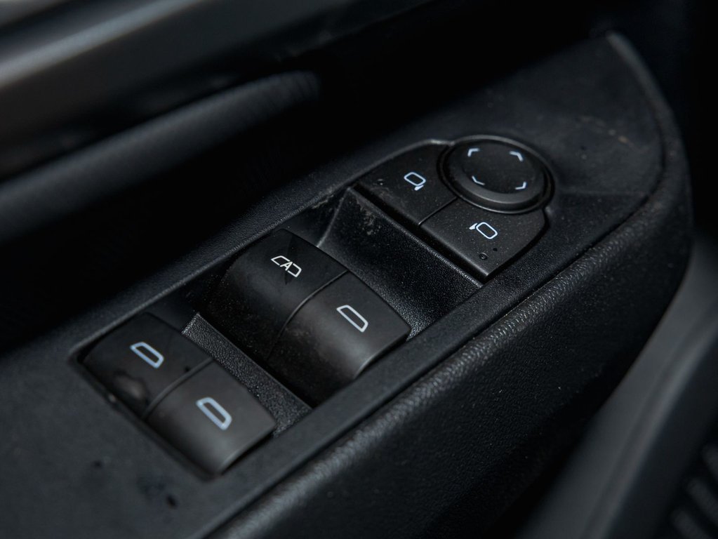 Chevrolet Equinox EV  2026 à St-Jérôme, Québec - 25 - w1024h768px