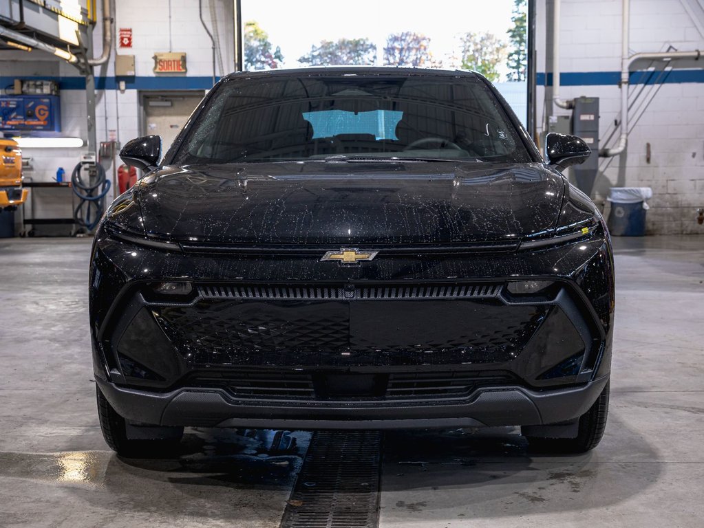 Chevrolet Equinox EV  2026 à St-Jérôme, Québec - 2 - w1024h768px