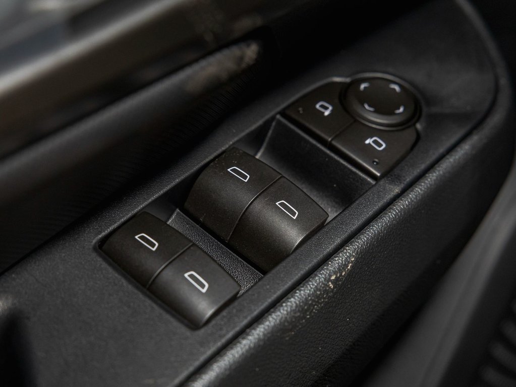 Chevrolet Equinox EV  2026 à St-Jérôme, Québec - 24 - w1024h768px