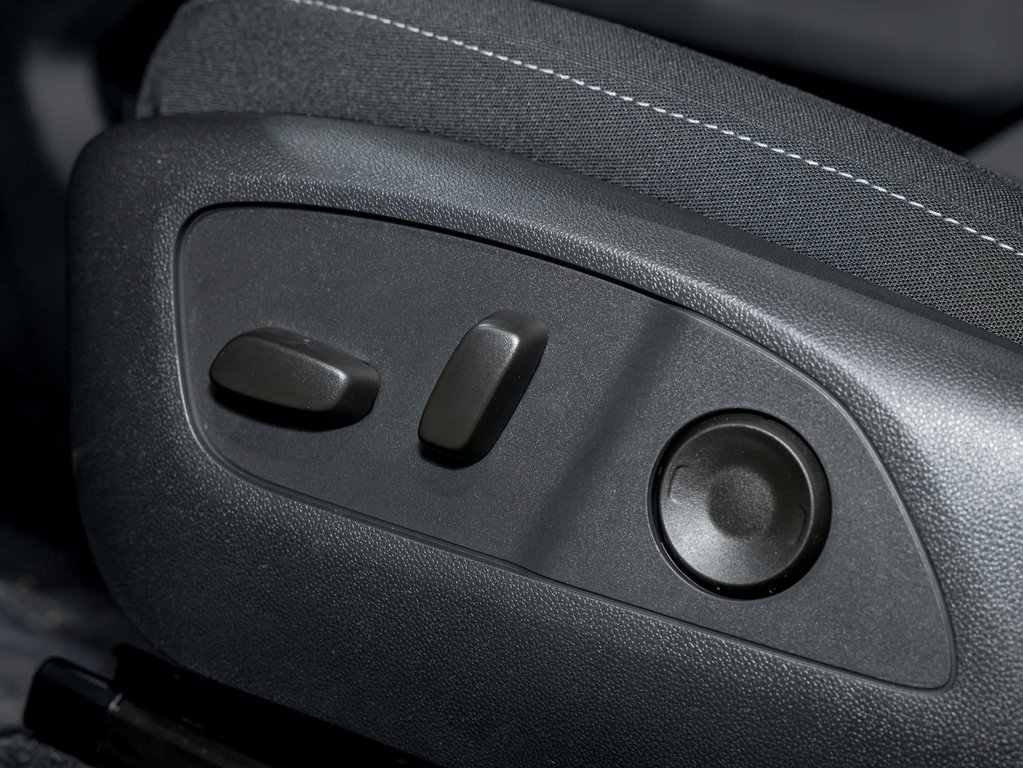 Chevrolet Equinox EV  2026 à St-Jérôme, Québec - 23 - w1024h768px