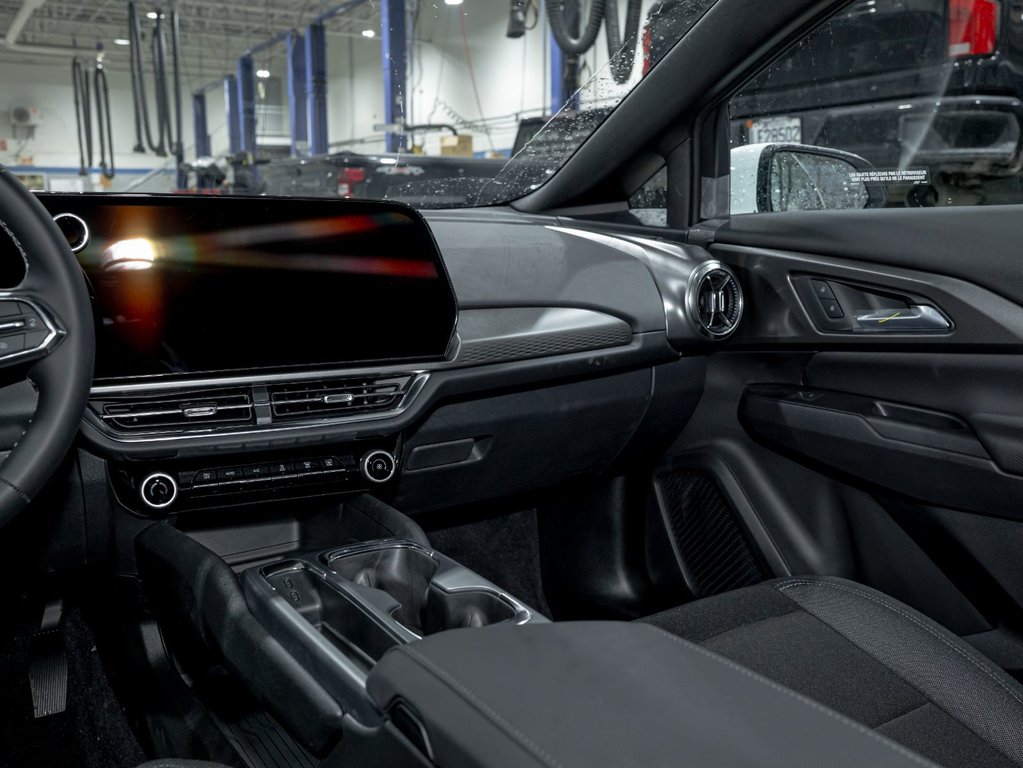 Chevrolet Equinox EV  2026 à St-Jérôme, Québec - 19 - w1024h768px