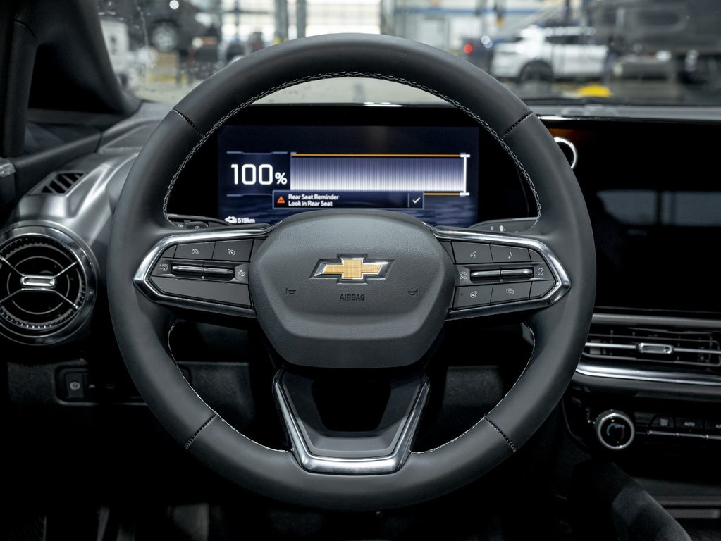 Chevrolet Equinox EV  2026 à St-Jérôme, Québec - 13 - w1024h768px