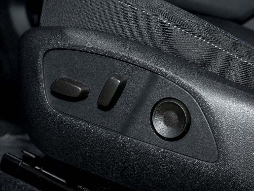 Chevrolet Equinox EV  2026 à St-Jérôme, Québec - 23 - w1024h768px