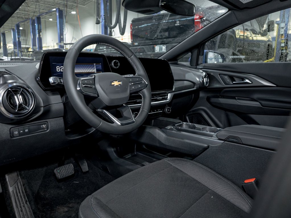 Chevrolet Equinox EV  2026 à St-Jérôme, Québec - 12 - w1024h768px