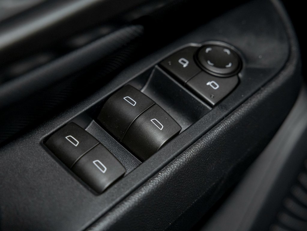 Chevrolet Equinox EV  2026 à St-Jérôme, Québec - 24 - w1024h768px