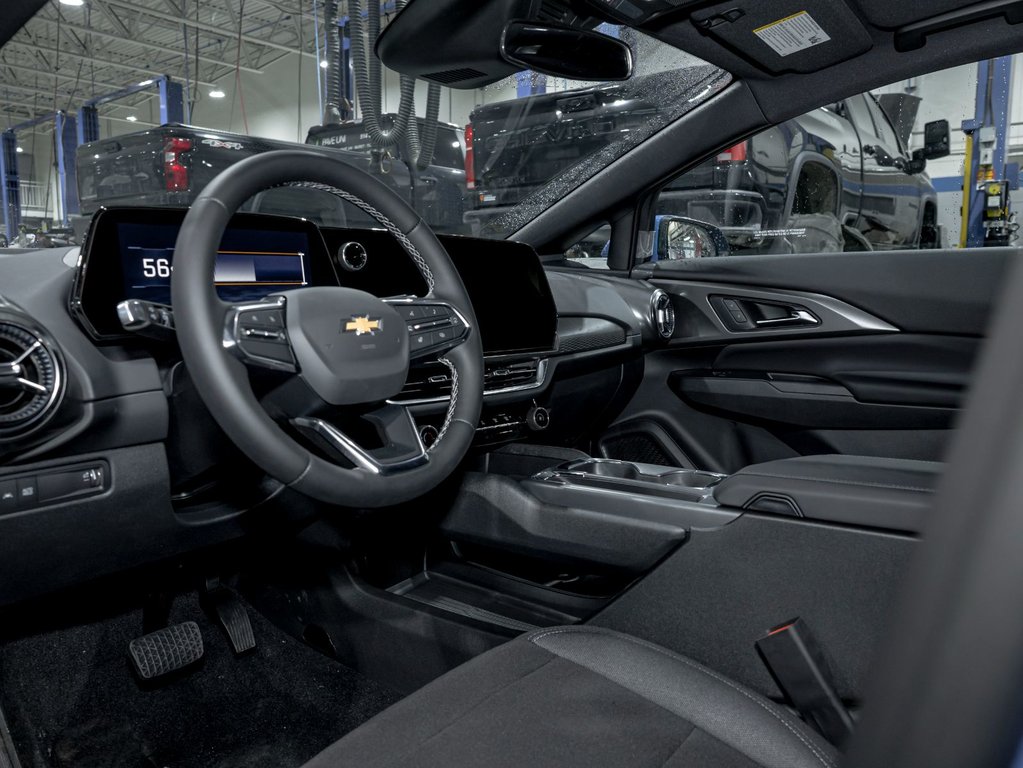Chevrolet Equinox EV  2026 à St-Jérôme, Québec - 12 - w1024h768px