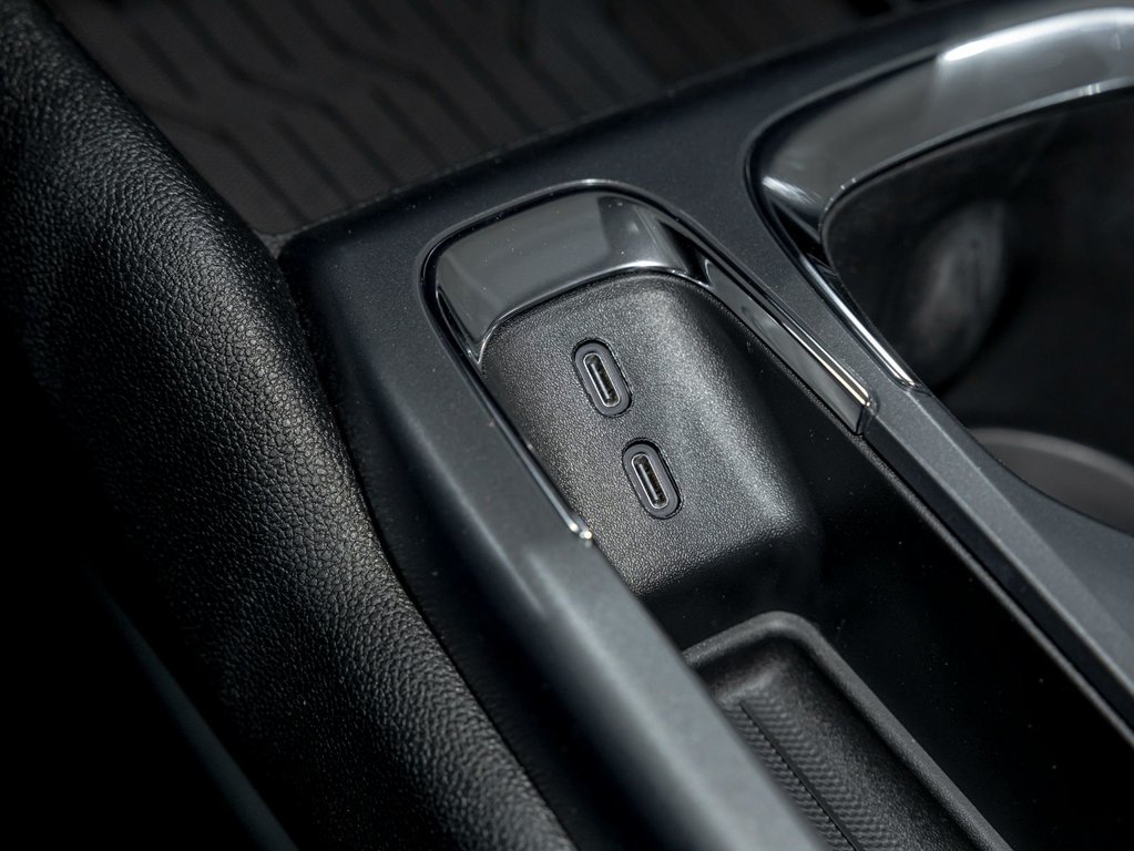 Chevrolet Equinox EV  2026 à St-Jérôme, Québec - 25 - w1024h768px