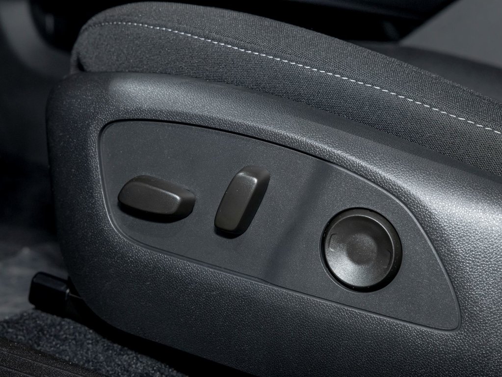 Chevrolet Equinox EV  2026 à St-Jérôme, Québec - 23 - w1024h768px