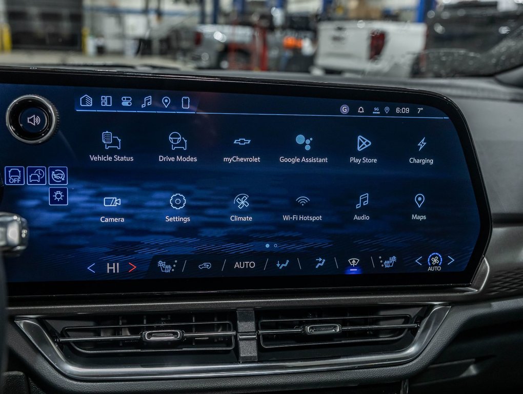 Chevrolet Equinox EV  2026 à St-Jérôme, Québec - 17 - w1024h768px