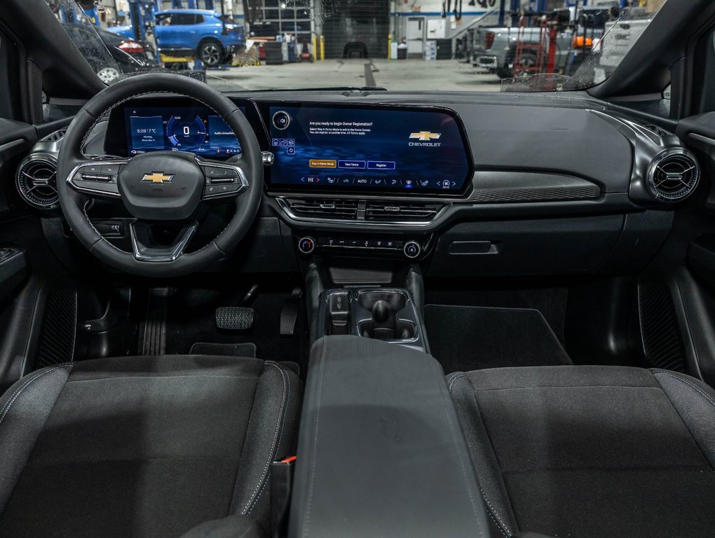 Chevrolet Equinox EV  2026 à St-Jérôme, Québec - 4 - w1024h768px