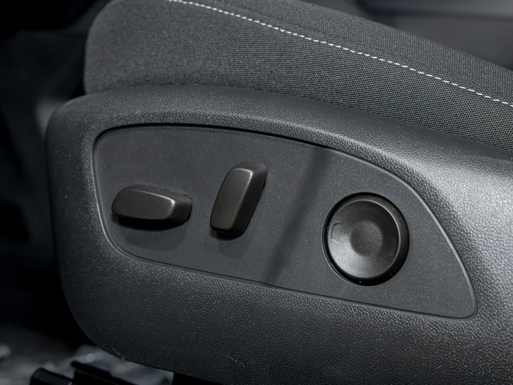 Chevrolet Equinox EV  2026 à St-Jérôme, Québec - 23 - w1024h768px