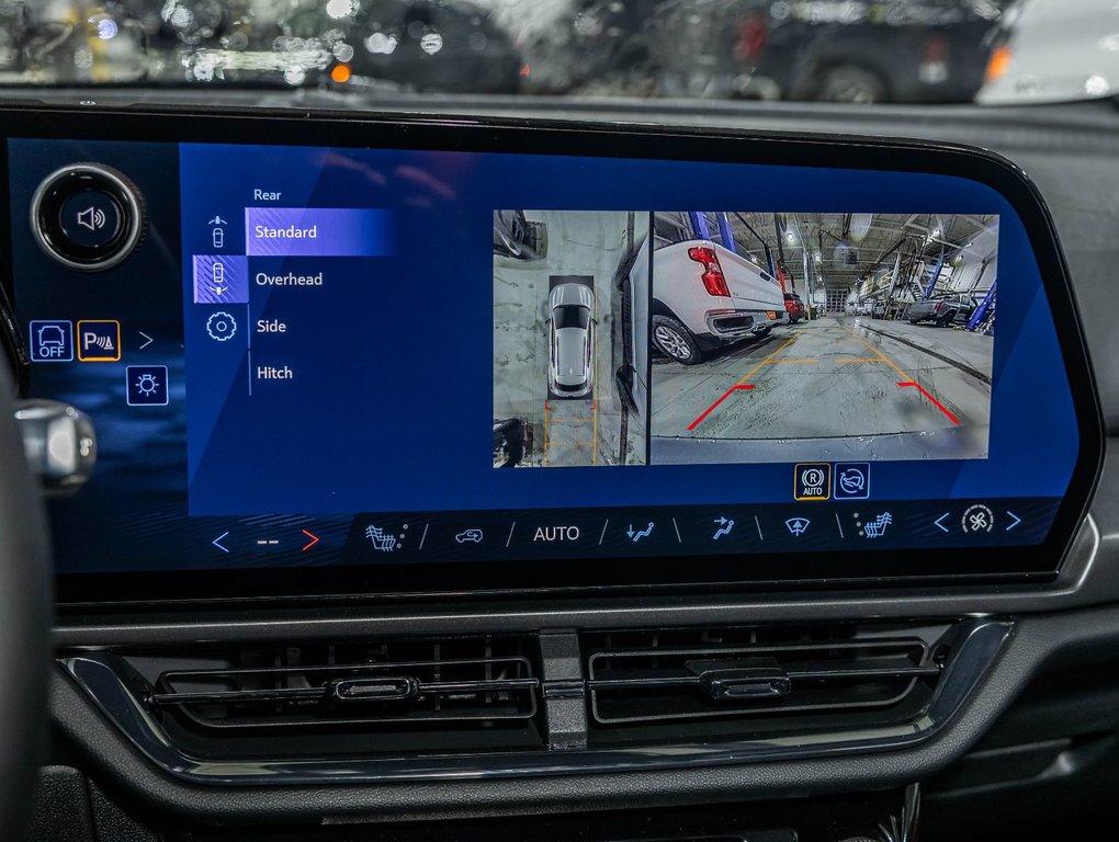 Chevrolet Equinox EV  2026 à St-Jérôme, Québec - 18 - w1024h768px