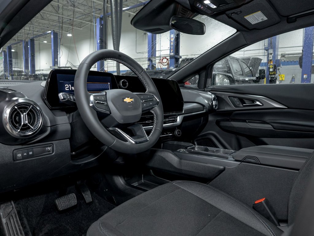 Chevrolet Equinox EV  2026 à St-Jérôme, Québec - 12 - w1024h768px