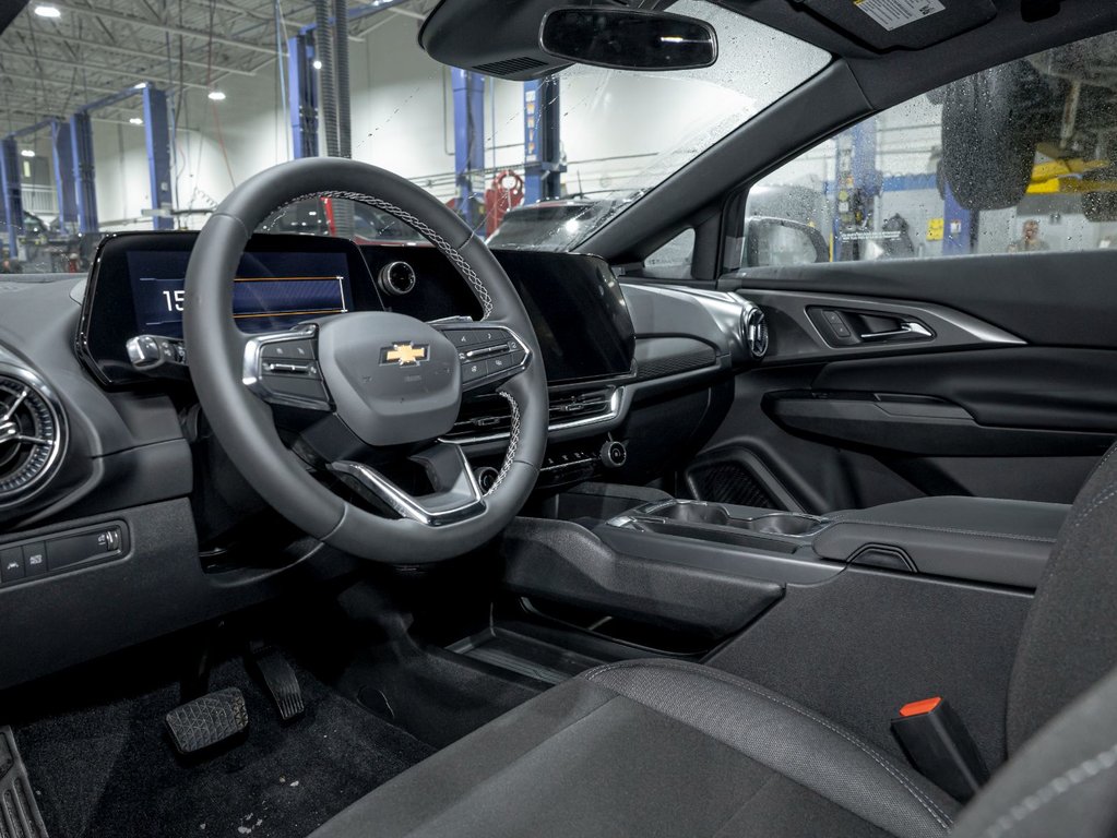Chevrolet Equinox EV  2026 à St-Jérôme, Québec - 12 - w1024h768px