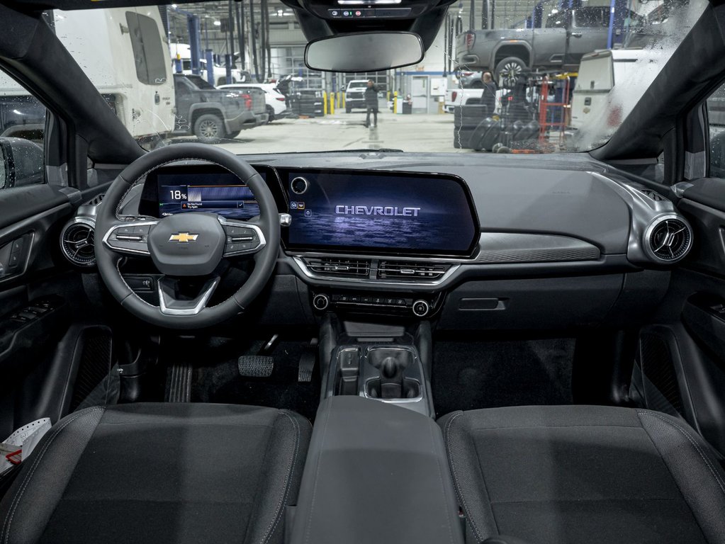 Chevrolet Equinox EV  2026 à St-Jérôme, Québec - 4 - w1024h768px
