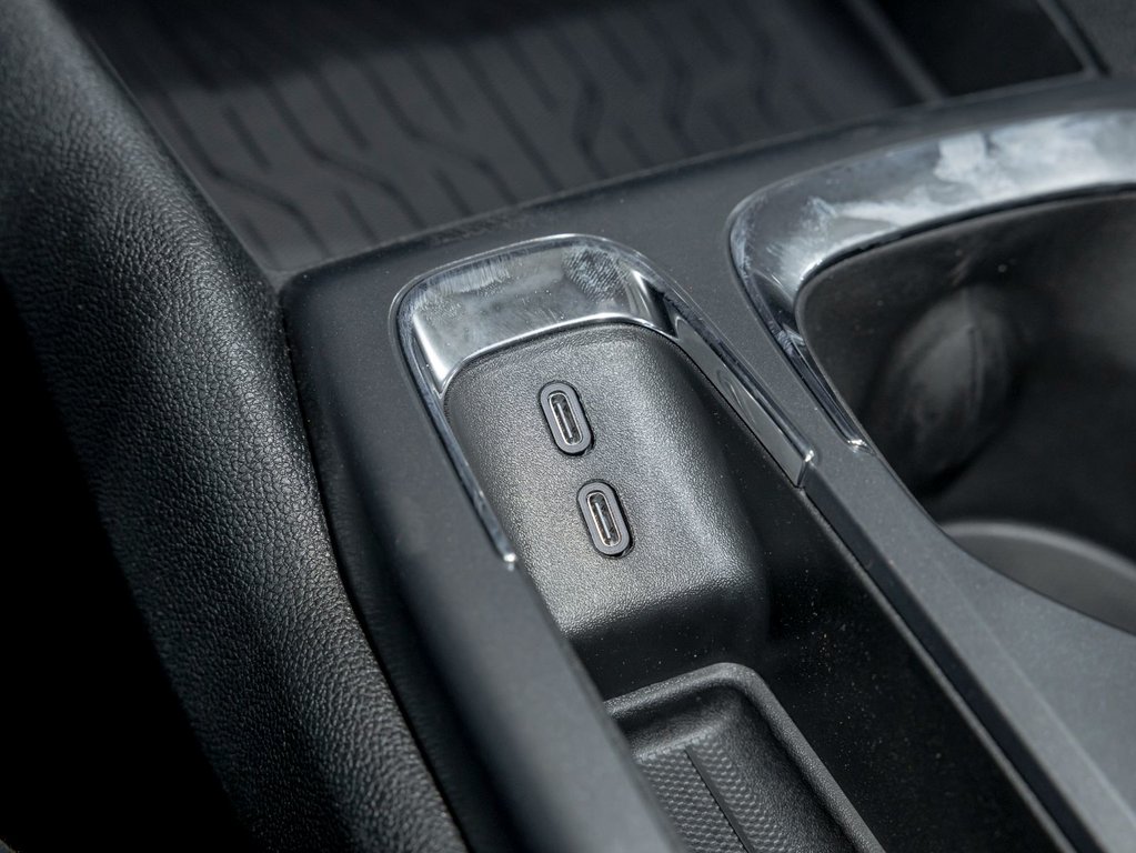 Chevrolet Equinox EV  2026 à St-Jérôme, Québec - 25 - w1024h768px