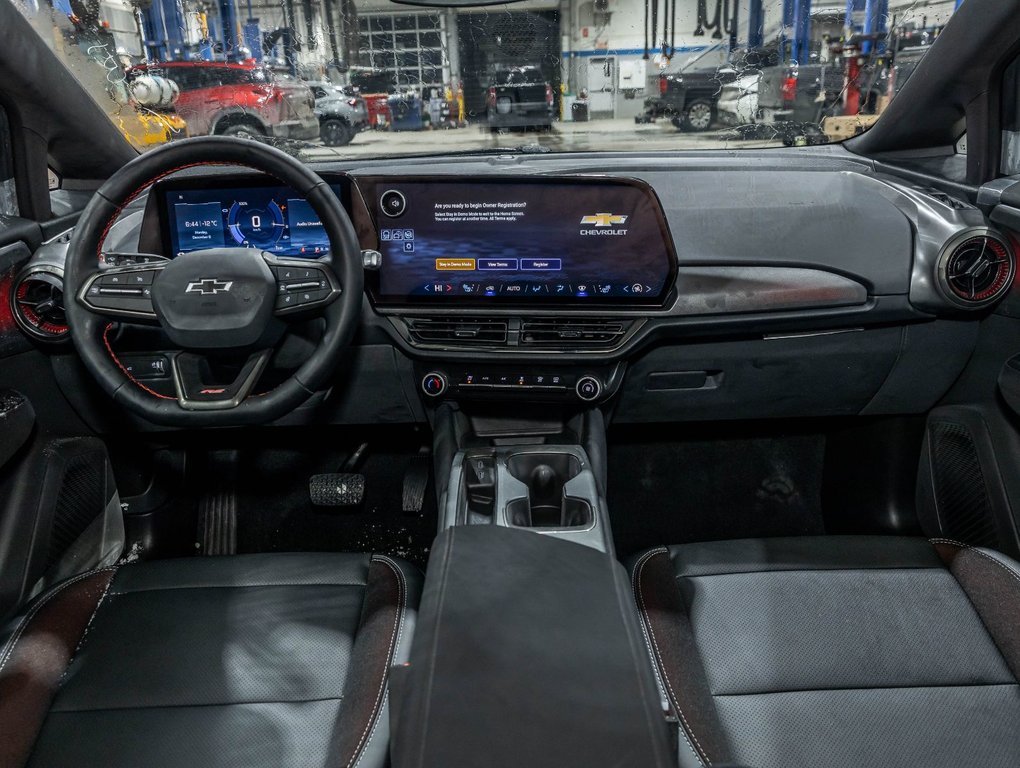 2026 Chevrolet Equinox EV in St-Jérôme, Quebec - 4 - w1024h768px