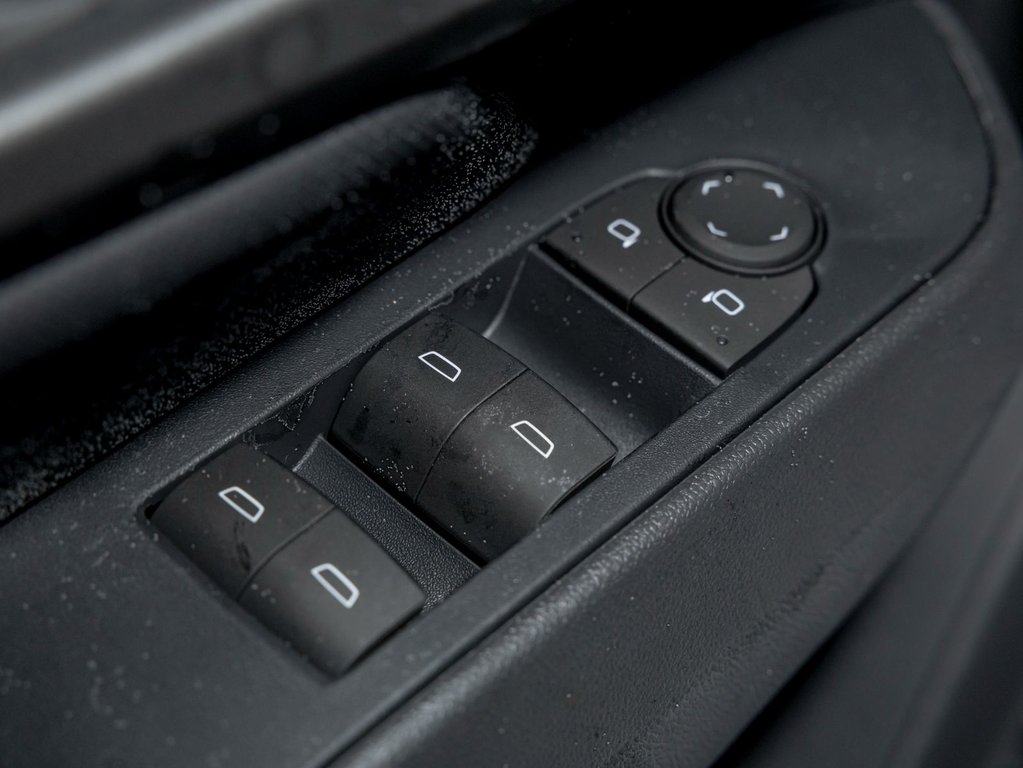 2026 Chevrolet Equinox EV in St-Jérôme, Quebec - 24 - w1024h768px