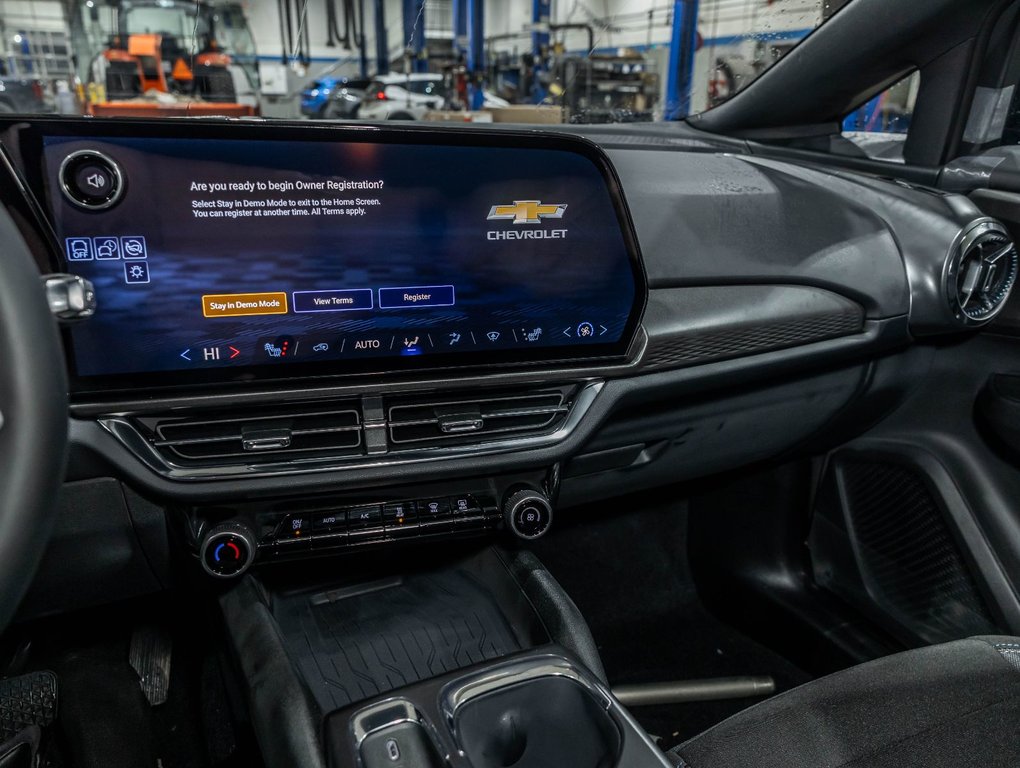 2026 Chevrolet Equinox EV in St-Jérôme, Quebec - 19 - w1024h768px