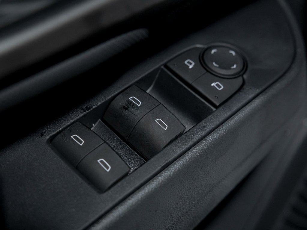 Chevrolet Equinox EV  2026 à St-Jérôme, Québec - 24 - w1024h768px