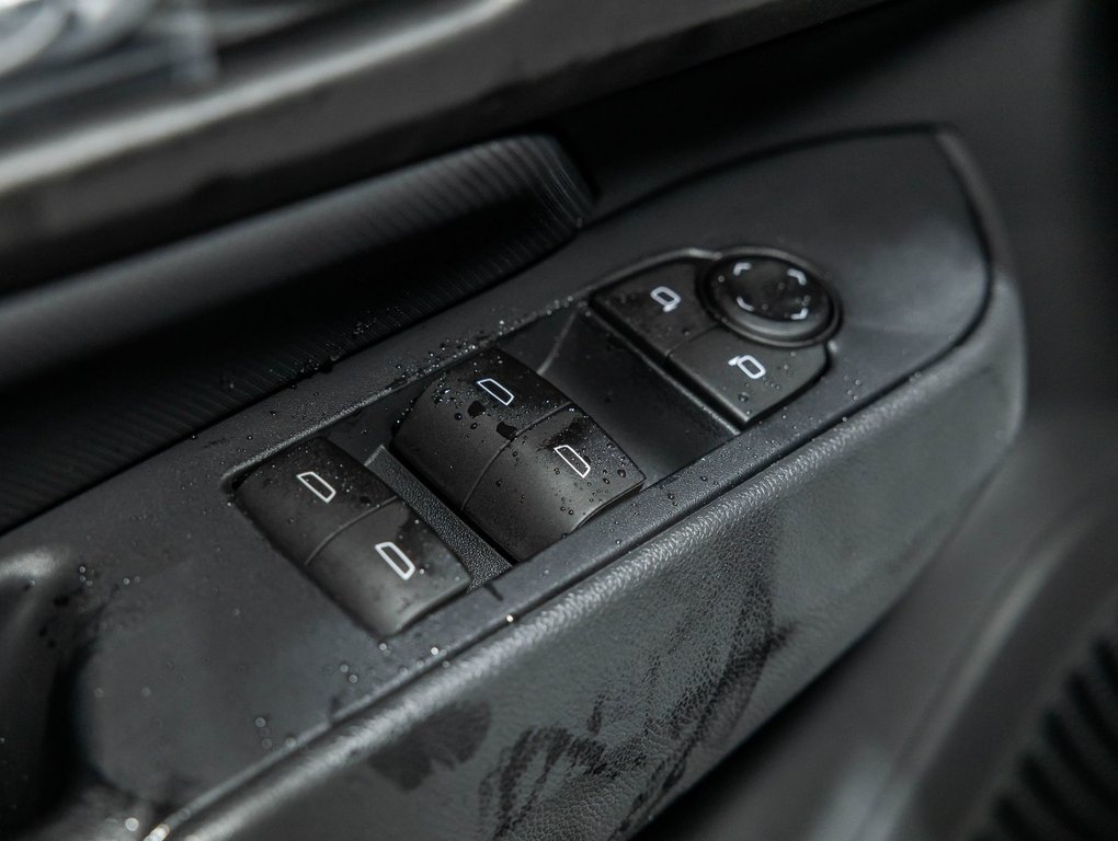 Chevrolet Equinox EV  2026 à St-Jérôme, Québec - 24 - w1024h768px