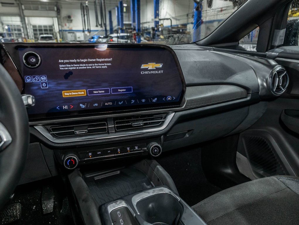 Chevrolet Equinox EV  2026 à St-Jérôme, Québec - 19 - w1024h768px