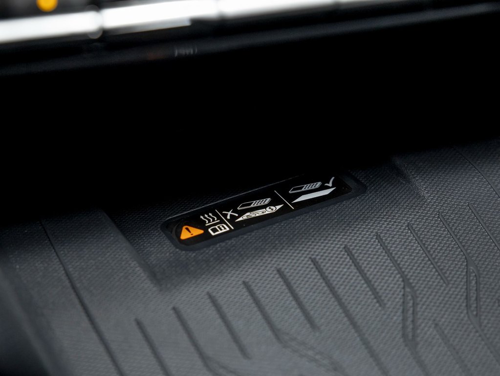 2026 Chevrolet Equinox EV in St-Jérôme, Quebec - 27 - w1024h768px