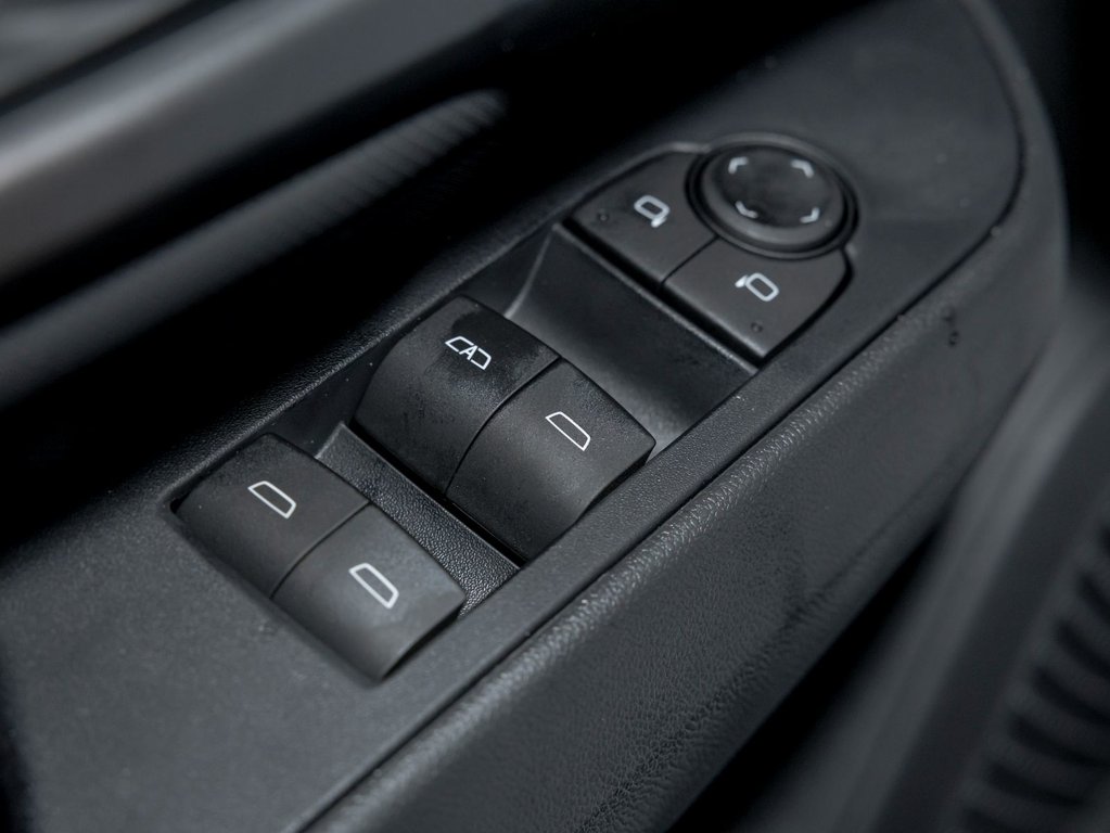 Chevrolet Equinox EV  2026 à St-Jérôme, Québec - 24 - w1024h768px