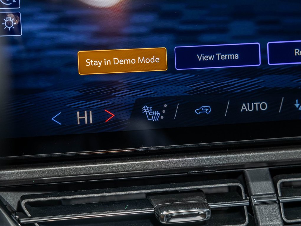 Chevrolet Equinox EV  2026 à St-Jérôme, Québec - 20 - w1024h768px