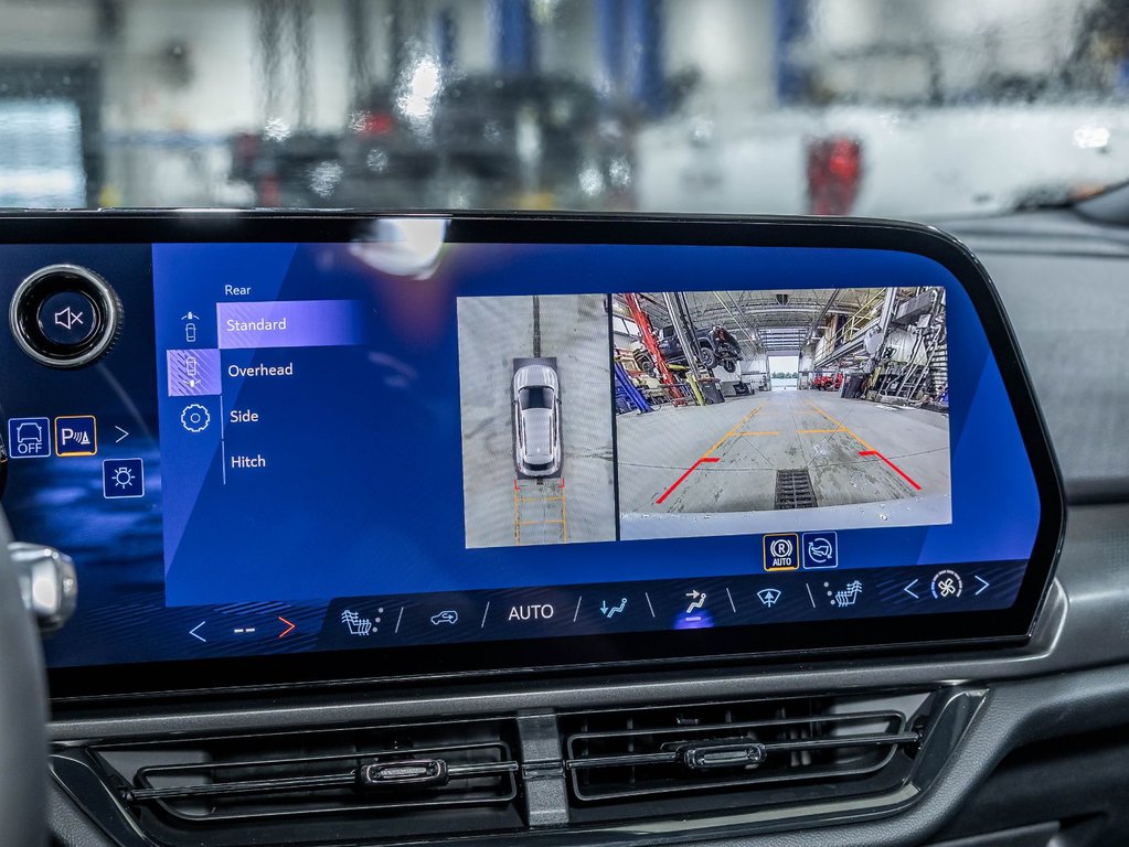 Chevrolet Equinox EV  2026 à St-Jérôme, Québec - 18 - w1024h768px