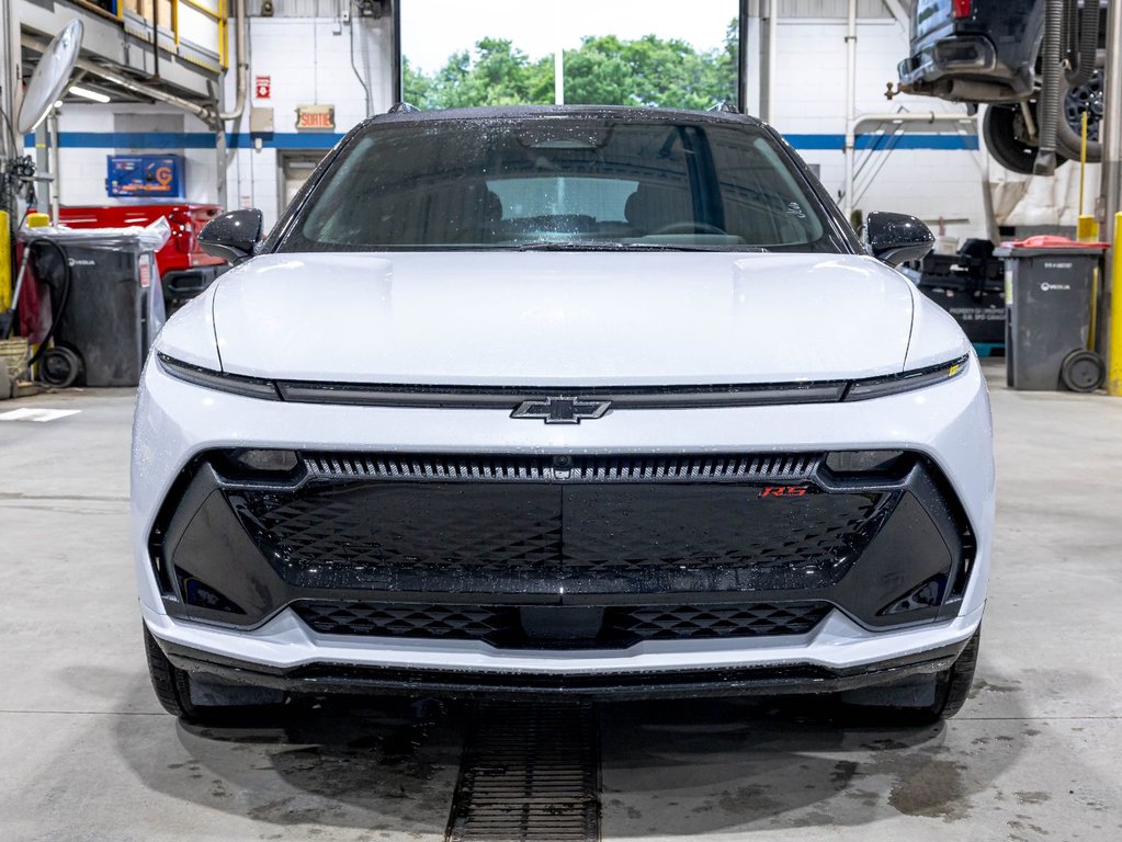 Chevrolet Equinox EV  2026 à St-Jérôme, Québec - 2 - w1024h768px