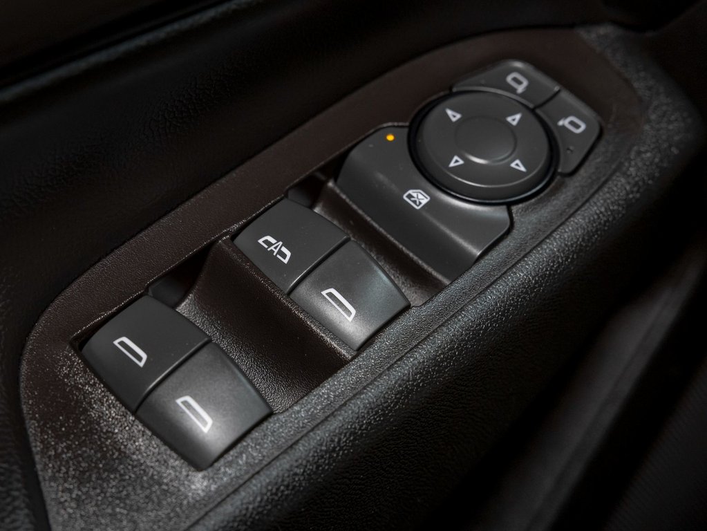 Chevrolet Equinox  2018 à St-Jérôme, Québec - 24 - w1024h768px