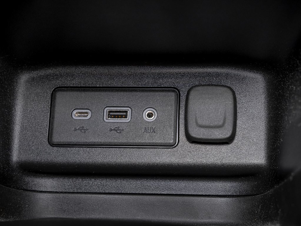 2020 Chevrolet Equinox in St-Jérôme, Quebec - 21 - w1024h768px