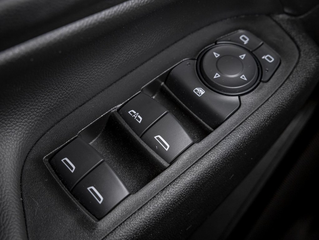 2020 Chevrolet Equinox in St-Jérôme, Quebec - 24 - w1024h768px
