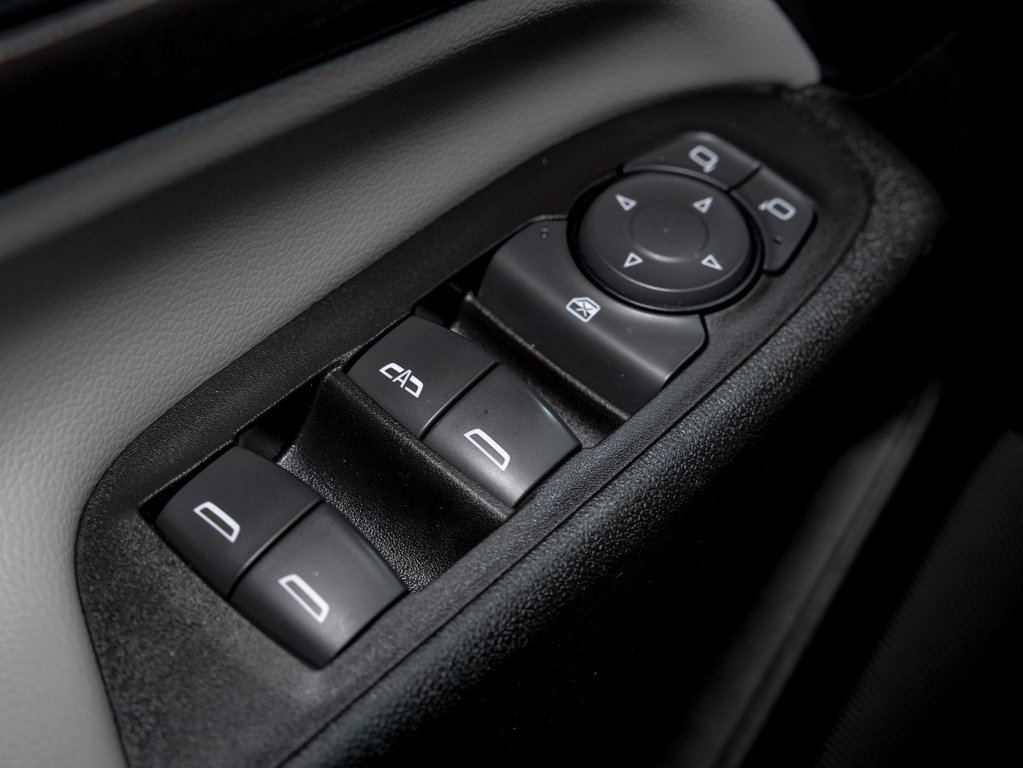 Chevrolet Equinox  2020 à St-Jérôme, Québec - 24 - w1024h768px